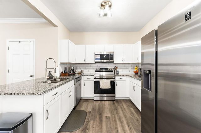 1710 NW 7TH STREET 104, Gainesville, FL 32609