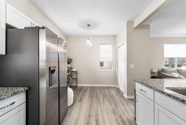 1710 NW 7TH STREET 104, Gainesville, FL 32609