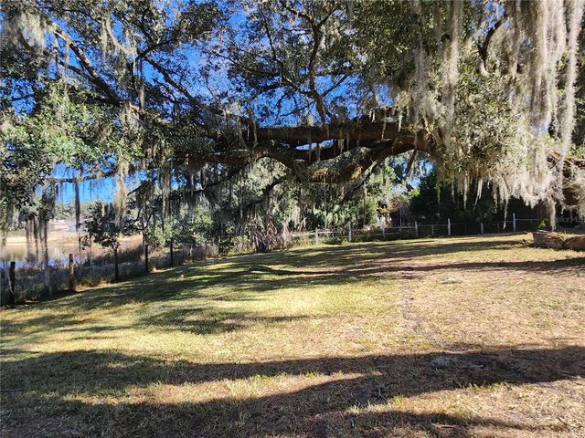 25 EMERALD DRIVE, Ocala, FL 34472