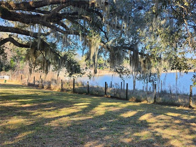 25 EMERALD DRIVE, Ocala, FL 34472