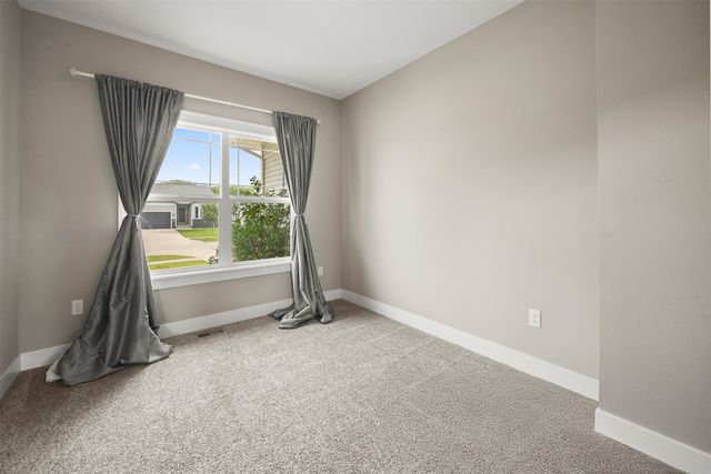 905 Spruce Street, Waukee, IA 50263