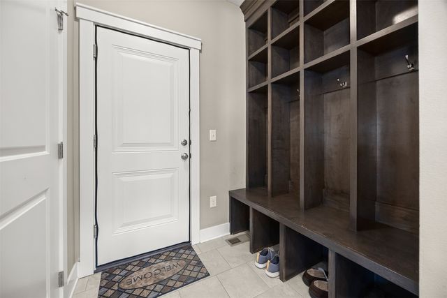 905 Spruce Street, Waukee, IA 50263