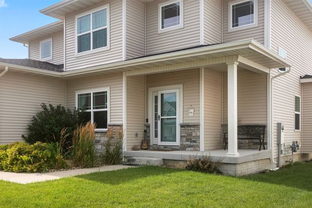 905 Spruce Street, Waukee, IA 50263