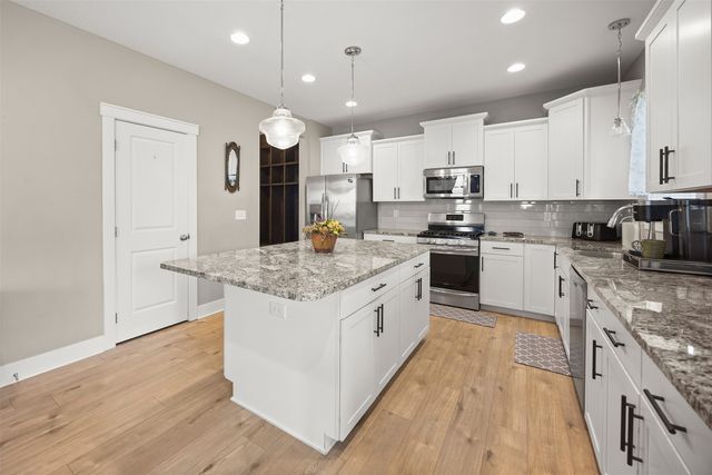 905 Spruce Street, Waukee, IA 50263