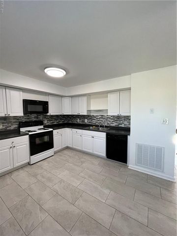 1632 Corprew AVE, Norfolk, VA 23504