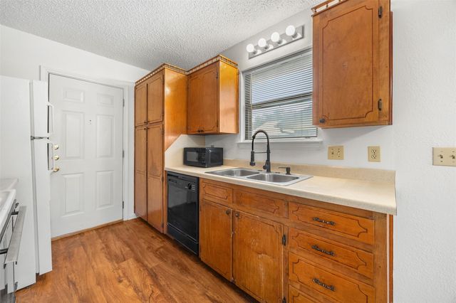 312 Saddle DR, Copperas Cove, TX 76522