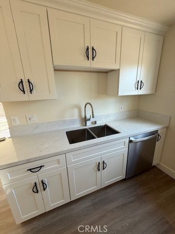 1016 Cabrillo Park Drive H, Santa Ana, CA 92701