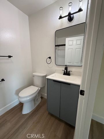 1016 Cabrillo Park Drive H, Santa Ana, CA 92701