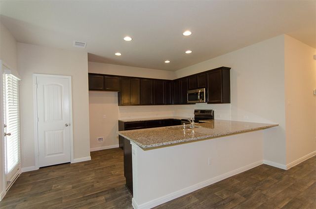 117 Naset DR, Georgetown, TX 78626