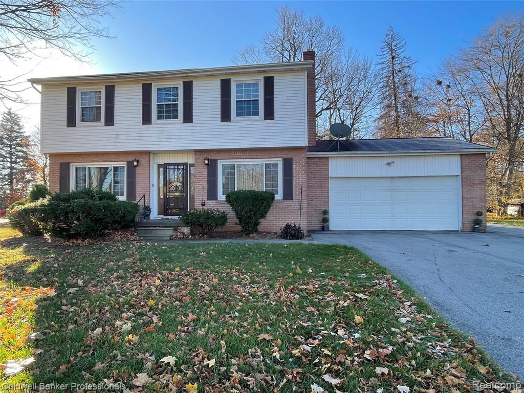 5021 Forest Side Drive, Flint, MI 48532