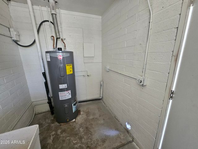 524 W 3RD Place, Mesa, AZ 85201