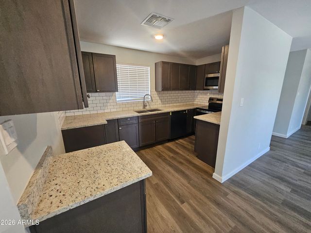 524 W 3RD Place, Mesa, AZ 85201