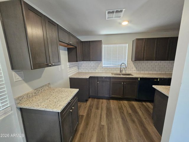 524 W 3RD Place, Mesa, AZ 85201