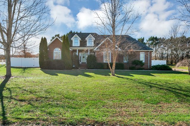 17 Favre Cir, Winchester, TN 37398