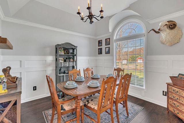 17 Favre Cir, Winchester, TN 37398