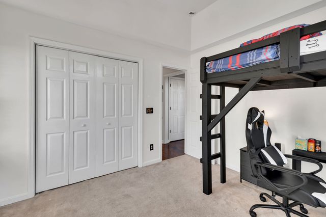 17 Favre Cir, Winchester, TN 37398