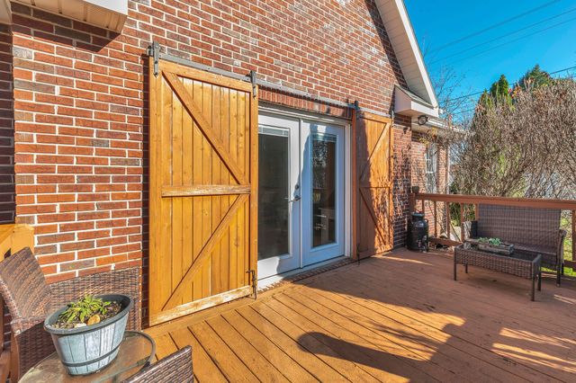 17 Favre Cir, Winchester, TN 37398