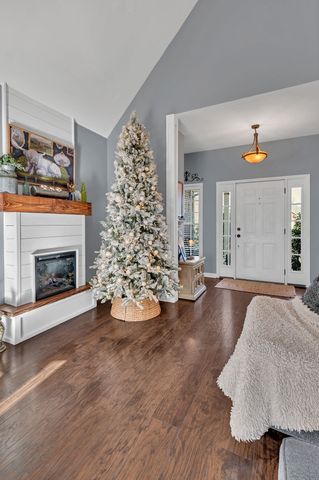 17 Favre Cir, Winchester, TN 37398