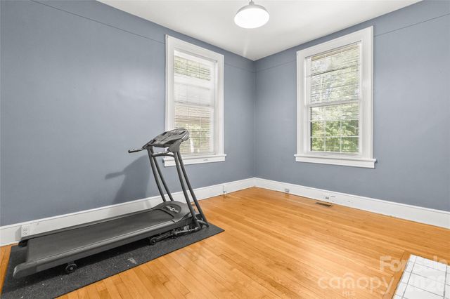 2510 Shelton Avenue, Statesville, NC 28677