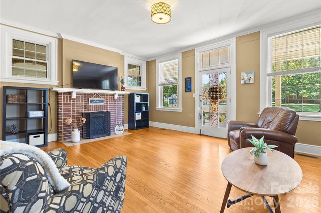 2510 Shelton Avenue, Statesville, NC 28677