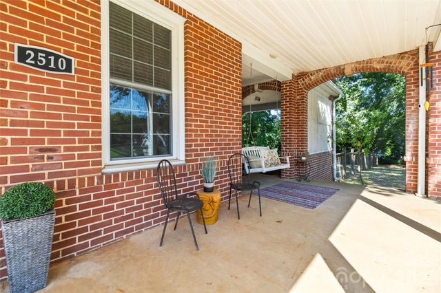 2510 Shelton Avenue, Statesville, NC 28677