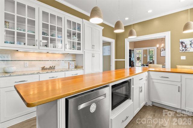 2510 Shelton Avenue, Statesville, NC 28677