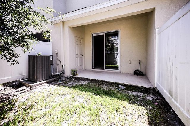 6130 FAIRMONT LANE, Palmetto, FL 34221