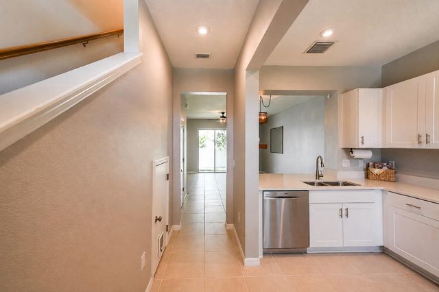 6130 FAIRMONT LANE, Palmetto, FL 34221