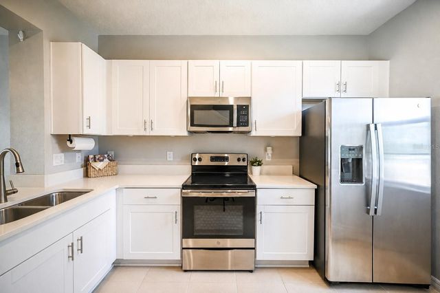 6130 FAIRMONT LANE, Palmetto, FL 34221