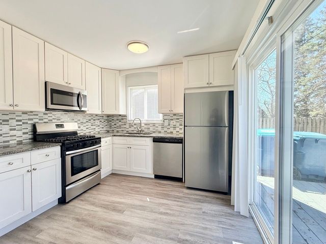 1363 Andover Drive, Aurora, IL 60504