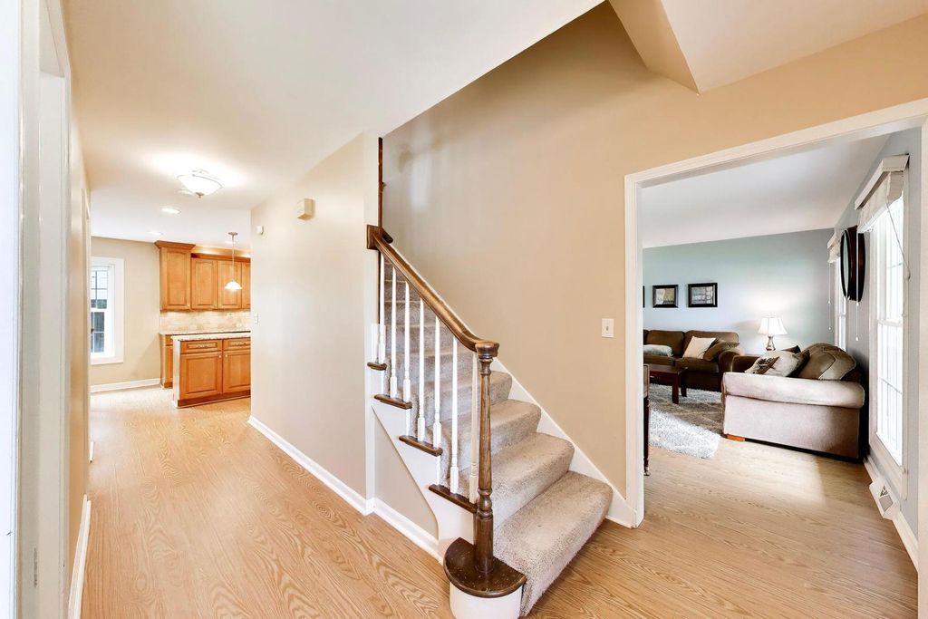 816 Canyon Run Road, Naperville, IL 60565 — photo 3