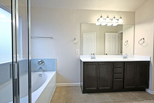 934 Avery, New Braunfels, TX 78130