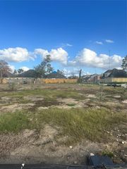 2411 Beverlywood Drive, Missouri City, TX 77489