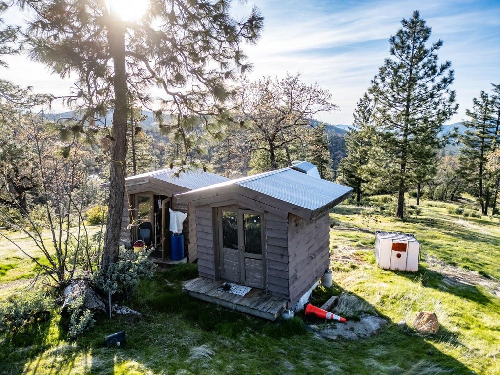 Image 14 of property listing at 5314 Wilderness View Drive, Mariposa, CA 95338