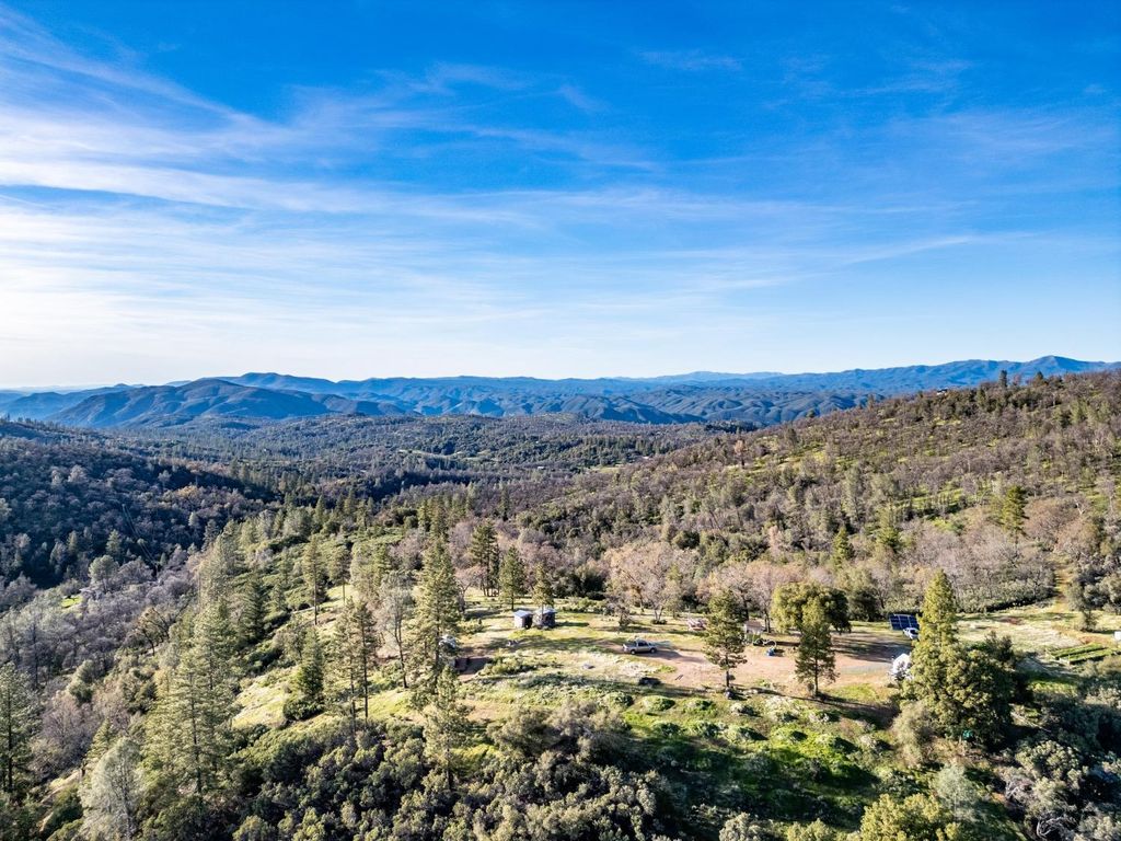 Image 5 of property listing at 5314 Wilderness View Drive, Mariposa, CA 95338