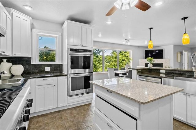 14222 Esculapia Hollow Road, Rogers, AR 72758