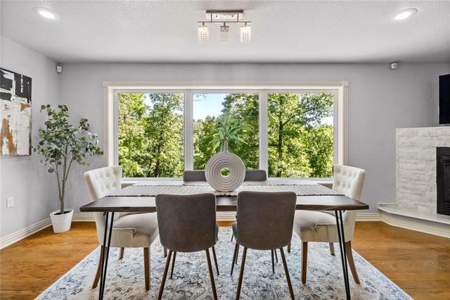 14222 Esculapia Hollow Road, Rogers, AR 72758