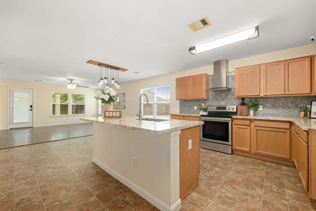 15906 Arapaho Bend Lane, Cypress, TX 77429