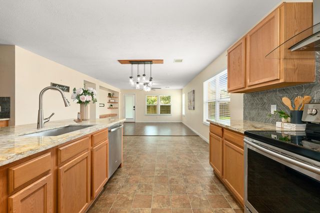 15906 Arapaho Bend Lane, Cypress, TX 77429