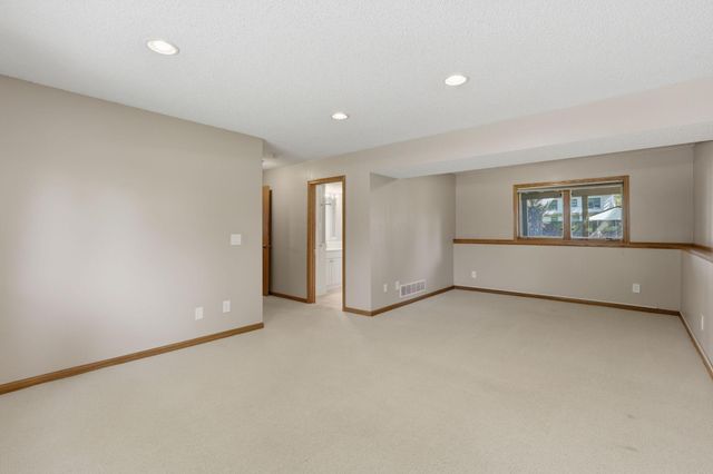 6812 44th Avenue N, Crystal, MN 55428