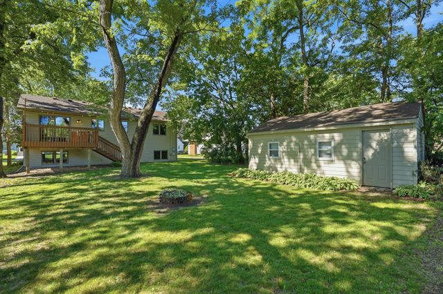 6812 44th Avenue N, Crystal, MN 55428