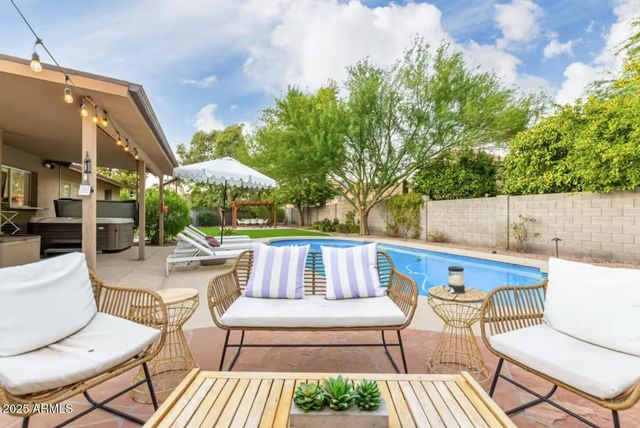 15849 N 49th Place, Scottsdale, AZ 85254