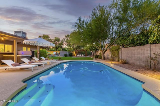 15849 N 49th Place, Scottsdale, AZ 85254