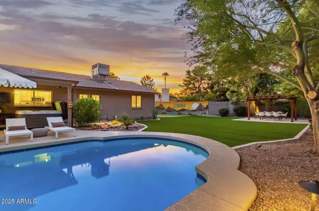 15849 N 49th Place, Scottsdale, AZ 85254