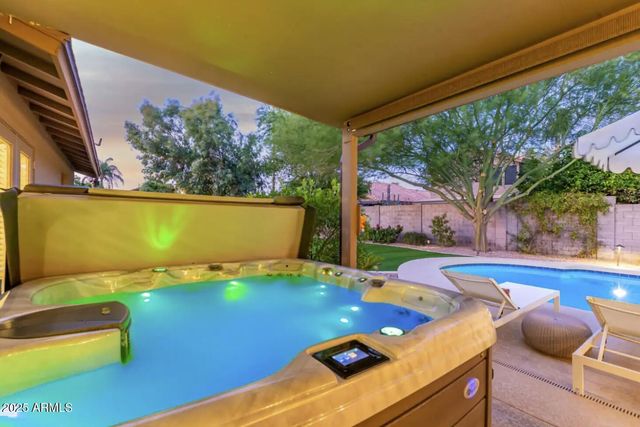 15849 N 49th Place, Scottsdale, AZ 85254