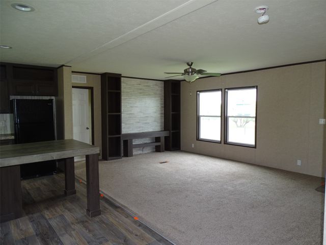 1123 Market Street, Tye, TX 79563