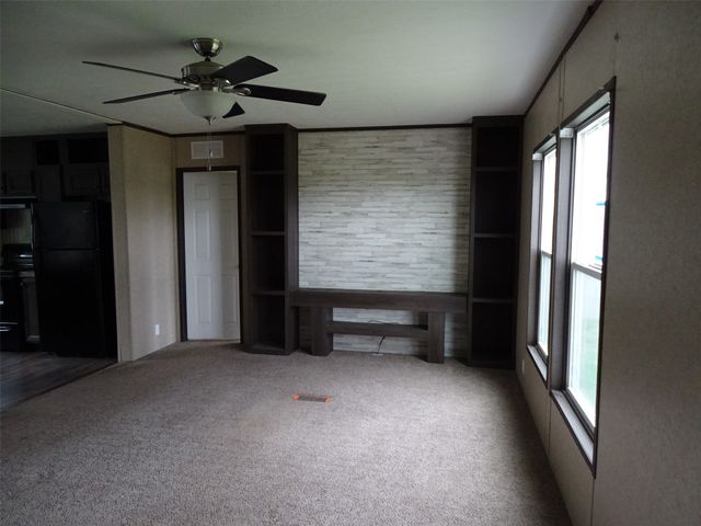 1123 Market Street, Tye, TX 79563