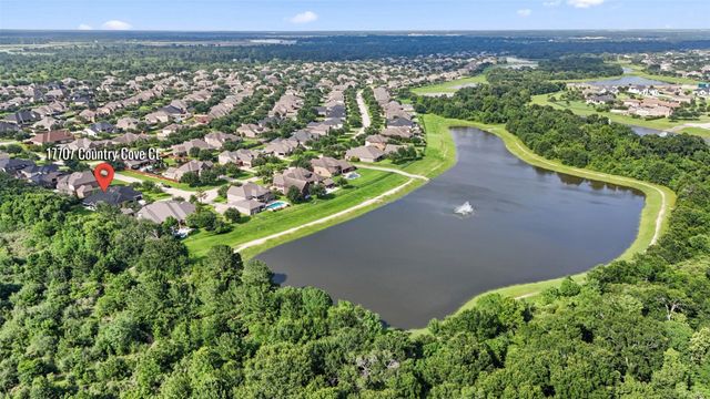 17707 Country Cove, Cypress, TX 77433
