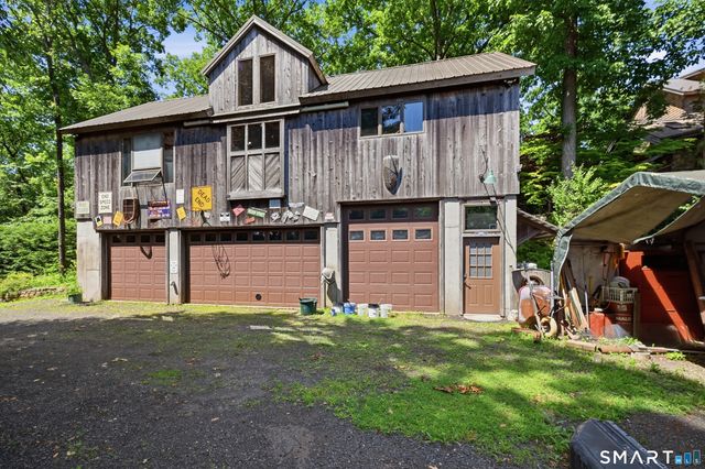 29 Old Forty Acre Mountain Road, Danbury, CT 06811