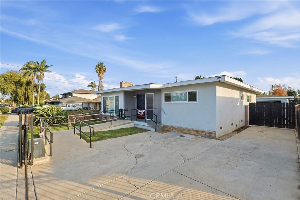 4170 Lavinia, Lynwood, CA 90262 — photo 2